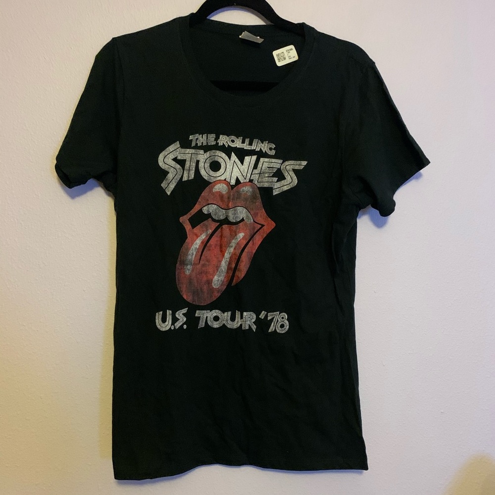 ✨NEW WITH TAGS✨ Rolling Stones T- Shirt